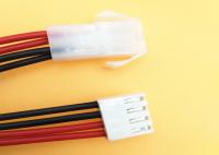 Chicote de fios feito sob encomenda de friso eletrônico do fio com o conector branco do passo de Molex 3.96mm