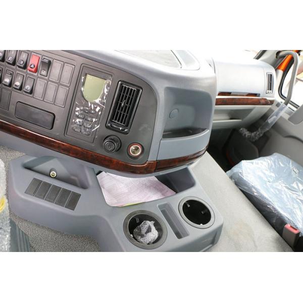 SINOTRUK HOWO ZZ4257S3241W Left hand drive Tractor Truck