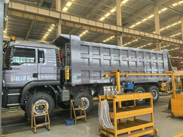 12Wheels Sinotruk HOWO 8x4 400HP Dump Truck 30 Cubic Meter 60 Tons Tipper Vehicle For Mining Sand Coal Stone Transport