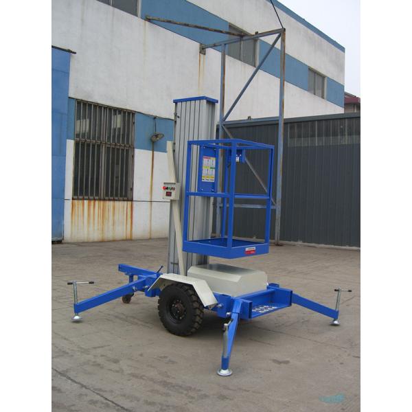 Una plataforma de trabajo aéreo del palo los 8m, tipo del remolque 130Kg