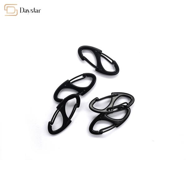 Двойные, который встали на сторону аксессуары металла зажимов s Carabiner сползают крюки кнопки замка