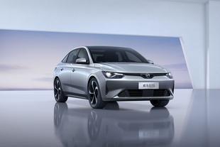 Dongfeng Aeolus E70 Pro New Energy Electric Car G59 Dongfeng Fengshen Hybrid G59E70 Yixuan Max Weltweister