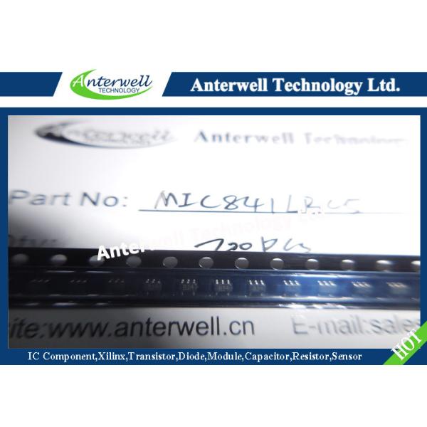 Integrated Circuit Chip MIC841LBC5 Comparator with 1.25% Reference and Adjustable Hysteresis