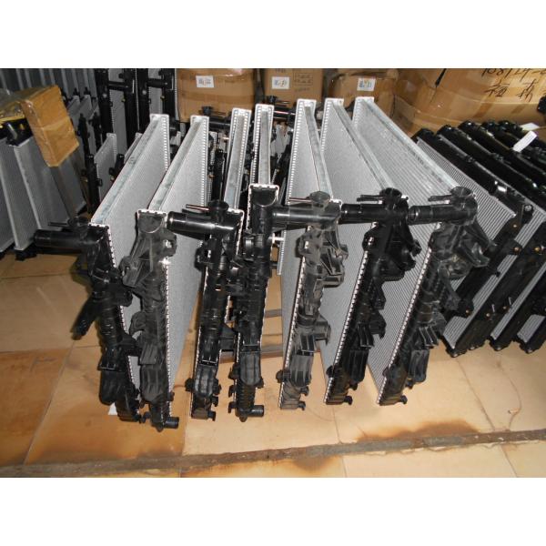 Plate Style Heavy Duty Radiator Nissan Patrol Y62 For Engine Cooling System