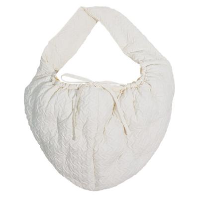Cute Pet Supplies White Color Polyester Pet Shoulder Bag Winter Warm Go-Out Crossbody Bag Soft And Comfortable Pet Bag
