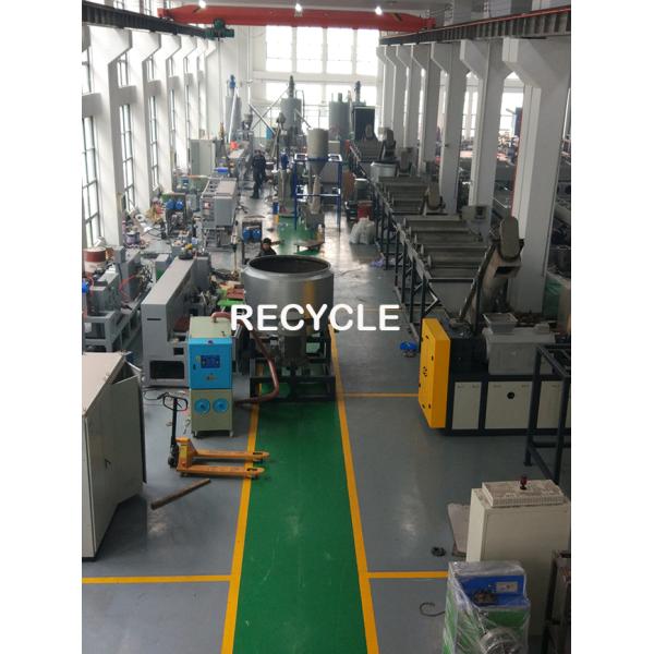 Повторно использованная машина дробилки бутылки ЛЮБИМЦА пластиковая с 500-1000кг/х легким работает