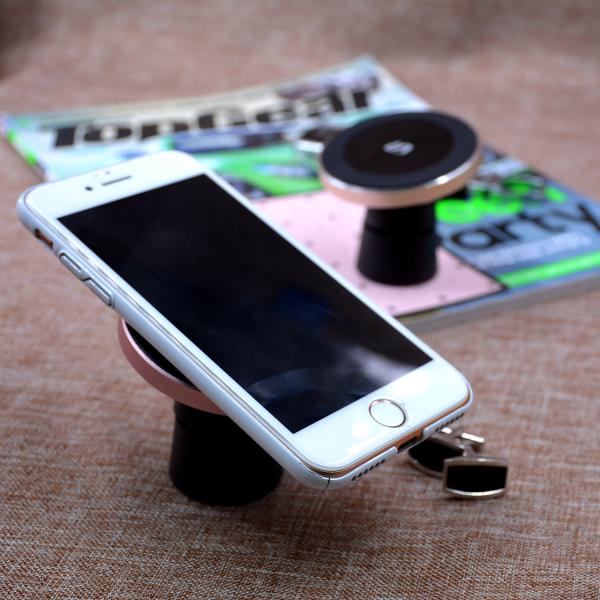 Magnetic Suction 10W Car Mount Qi Wireless Charger For  Iphone 12