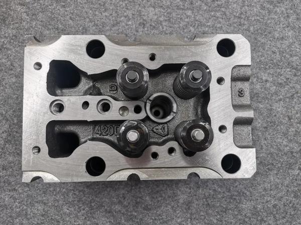 STD Engine AZ1099040002 Sinotruk Howo Truck Diesel Engine Cylinder Head
