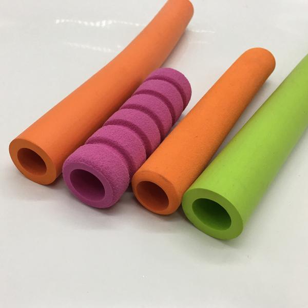 Высокая плотность закрытой клетки эластомерной пенной изоляционной трубы для спортзала EPDM CR PE NBR