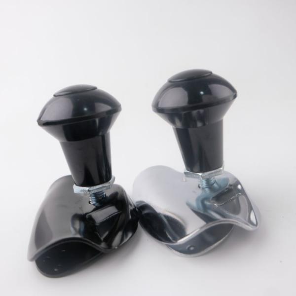 Улучшить свой опыт вождения с черным/серебряным универсальным рулевым спиннером