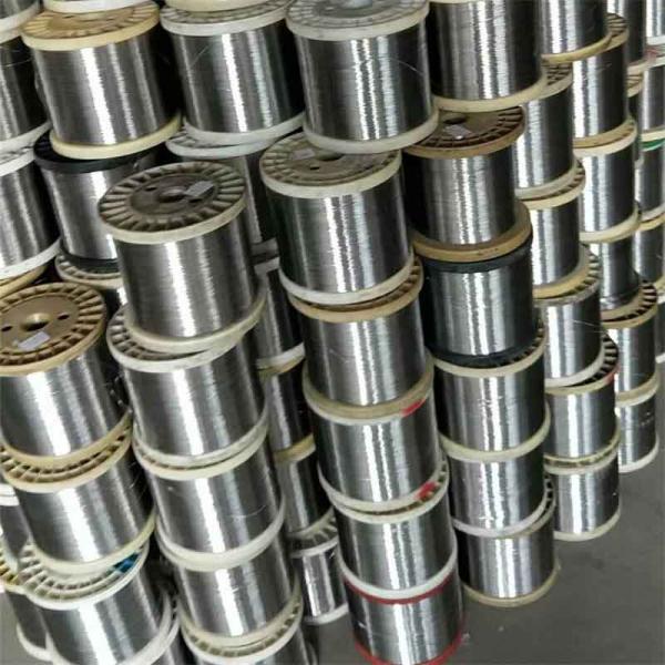 Q235 Galvanized Wire Carbon Steel Welding Wire ER70S-6 MIG 0.8mm 5kg/Sp Round or Square Wire with Welding Performance