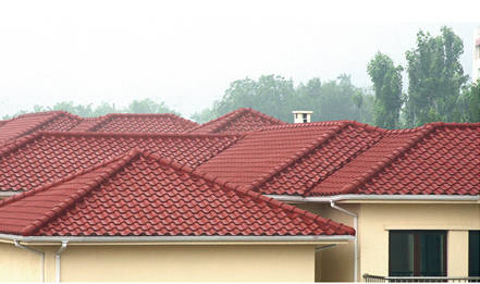 Качественные керамические красные плитки для эстетических крыш