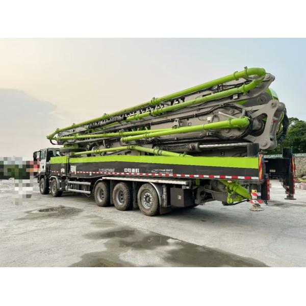 2023 Zoomlion 70m Pompe à béton Profondeur maximale du tissu 63.8M pour les immeubles de grande hauteur