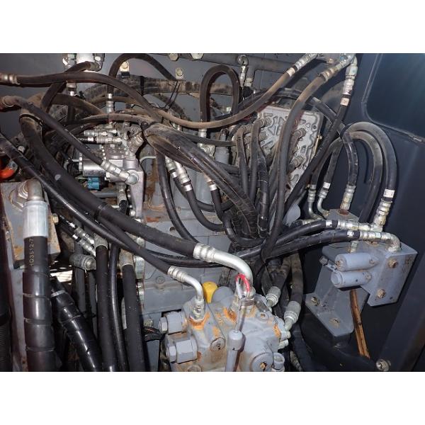 Original Hydraulic Valve Used Hitachi ZX120 ZX70 ZX75 Used Mini Excavator