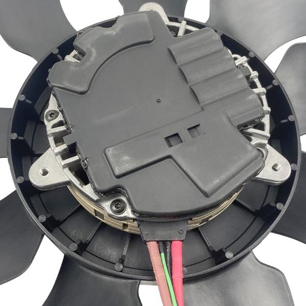 Tested Radiator Fan Assembly 1V Voltage Auxiliary Cooling Fan With Built In Fuse (Проверенный радиаторный вентилятор)