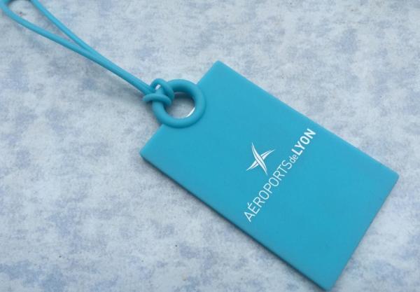 Eco Friendly Blue Business Card Silicone Holder Travel Suitcase Hang Tag With Logo Printing