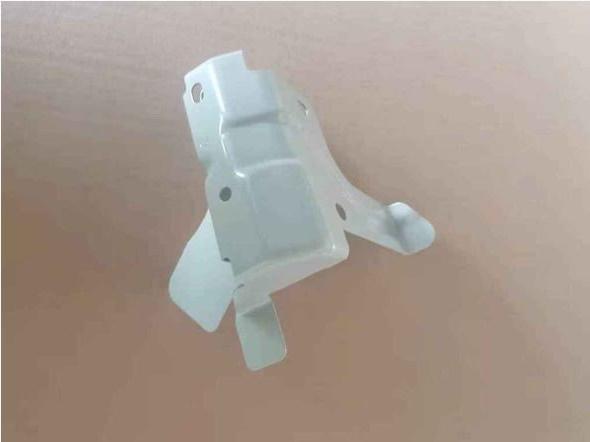 Geely Xingyue Alta resistência de liga de prata cinza Fender grande bracket assembly Usado para consertar Fender
