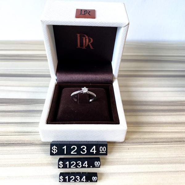 ABS пластиковый ювелирный дисплей Тэги держатель для элегантной презентации вашей коллекции