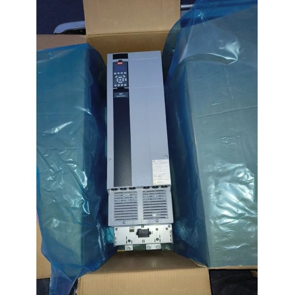 Original Danfoss VLT FC302N160T5E20H2X  Three Phase 380V 160kW Danfoss VFD for Pump Fan Compressor Conveyor Supplier in China