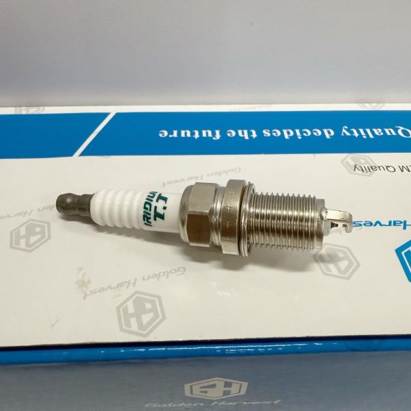 IK20TT 4702 Car Denso Iridium Spark Plugs For Toyota Hyundai Kia Nissan Infiniti