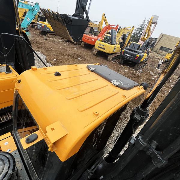 Старый экскаватор Hyundai 215 21 тонны тяжелый экскаватор Backhoe