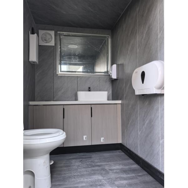 Luxury Mobile Toilet Trailer with 1 Year Warranty and Extruded Insulation Board Fiberglass Construction