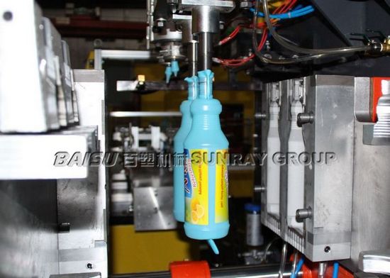 CE Plastic Blow Moulding Machine For 1000ml Plastic Spray Bottle Blow Molding SRB65-2