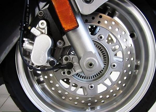 trotinette com paralela, motocicleta elétrica DOHC de Suzuki 650cc do trotinette de dois cilindros