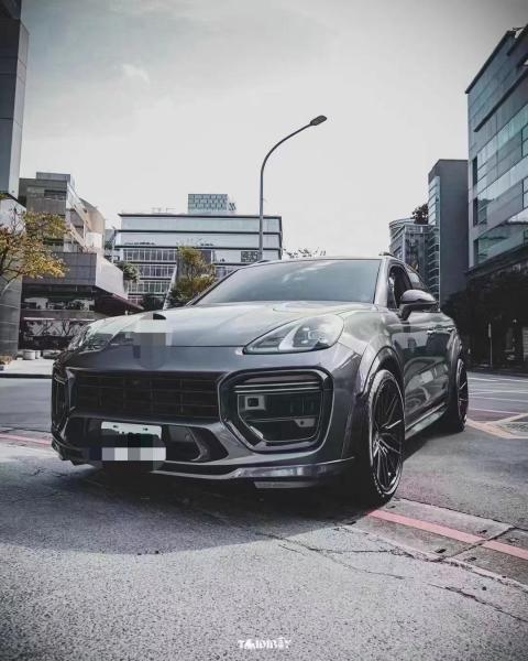 Kit de carrosserie en fibres de carbone Cayenne pour Porsche Cayenne MTR