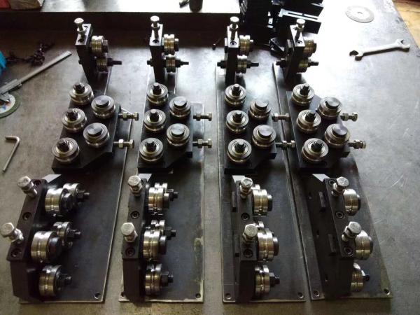 Iron Copper Tube Rotary Wire Straightener With Belt Traction Motor Reducer
