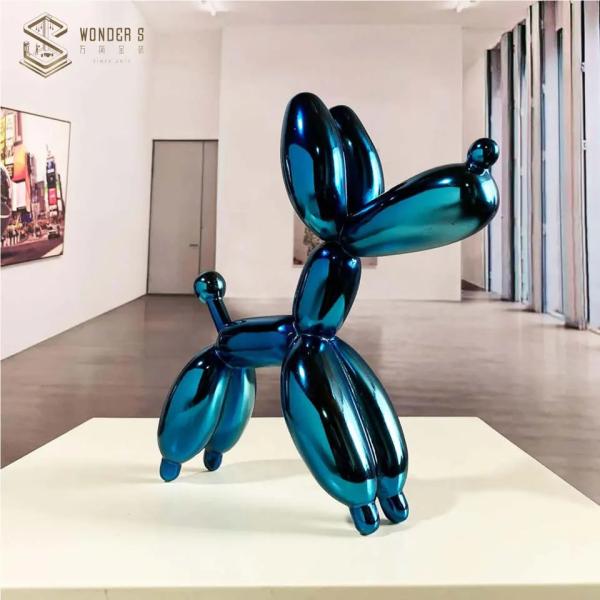 O jardim Deco forjou a escultura do cão do balão da escultura 120cm do metal