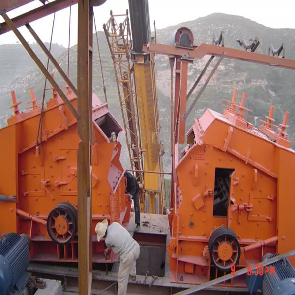 Impact 320*770mm 20t/H 30kw Stone Crusher Machine