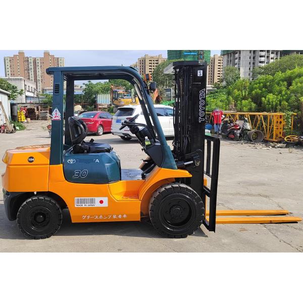 Camión de elevación usado de 3 toneladas Toyota FD30 elevadora de horquilla original japonesa