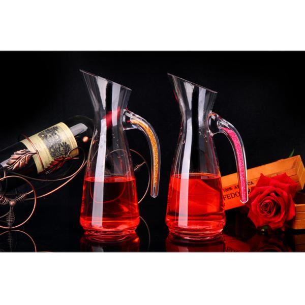 Белизна персонализировала графинчик вискиа, графинчик ликера винтажным выглядеть стеклянный