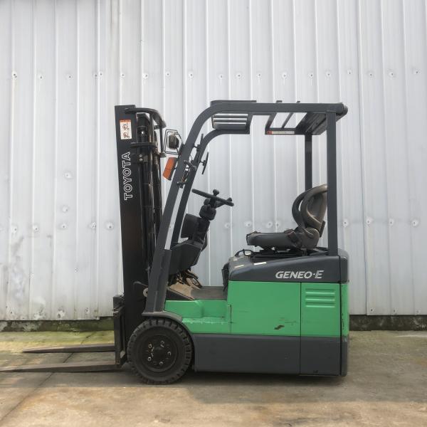 Japón Original de 1,5 toneladas de carretilla elevadora usada TOYOTA 15 Tres ruedas de carretilla elevadora altura de elevación 3000mm