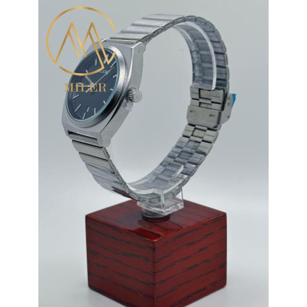 Customized Trendy Quartz Wrist Watches For Men With Luminous Hands Leather Band