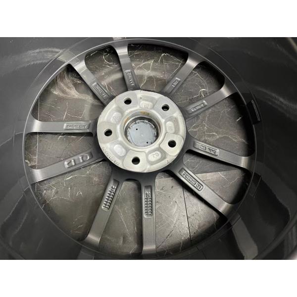 Porsche 911 20 Inch Cast Alloy Wheels