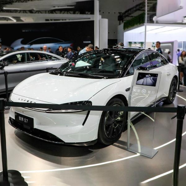 705/630km Pure Electric Aito Luxeed S7 2024 Pro Max 855Km 800V Fast Charging Electric Car with 0.25h Charging Time