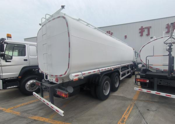 400Hp Engine Output Oil Transport Truck The Perfect Solution for Safe Oil Delivery