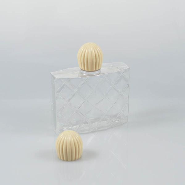 Cuidados com a pele 300 ml Frasco plano de shampoo condicionador em forma de diamante PETG Gel de chuveiro e frasco de bomba de lavagem corporal