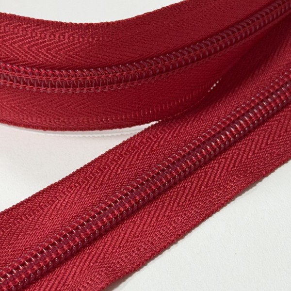 Durable Red #5 Nylon Coil Zipper Smooth For Outerwear Sweatshirts