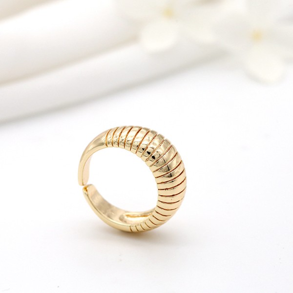 Fashion Design Adjustable Jewelry Ring 14K Gold Plated Straight Line Pattern Large Cow Horn Circular Opening Ring