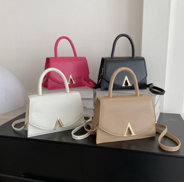 Women Underarm Shoulder Bags Cover type Elegant Versatile Handbag