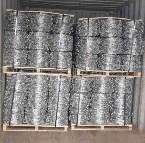 ISO Hot Dip Galvanized Steel Barbed Wire Fence For Outdoor Security