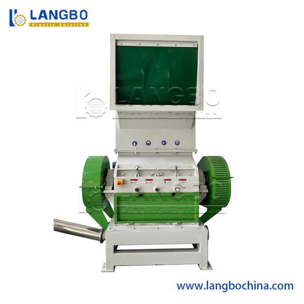 37KW Motor Power Plastic Crusher Machine with Reinforced Steel Body and Movable Screen Design for Efficient Plastic Recycling