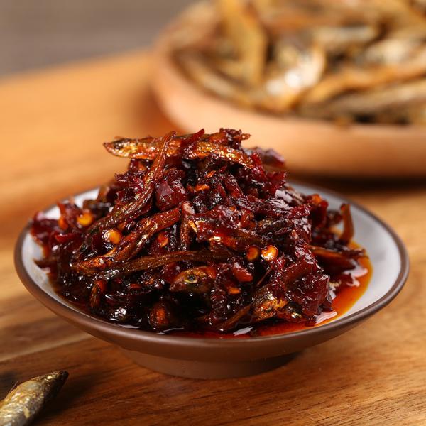 Chinese Spicy Homemade Sriracha Hot Sauce With Fish Prepared Meals 130g