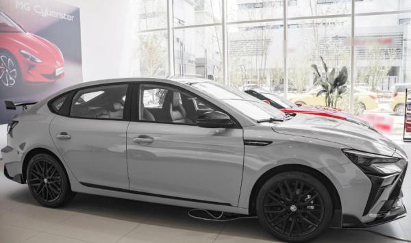 Hatchback 2023 Mg 6 SUV Four Wheel Brand New Car Gasoline Vehicles