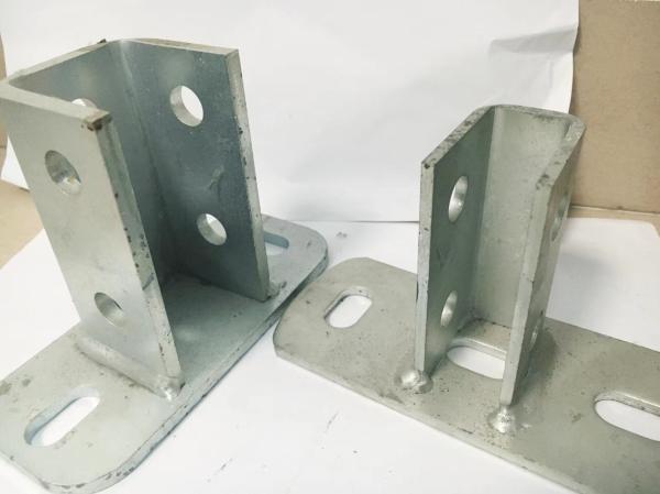 Hot Rolled Galvanized Strut Channel Fittings Single Column Post Base Strut Accessory