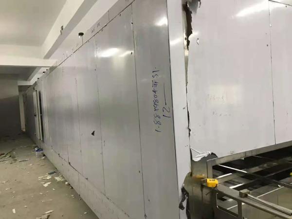 1000 Kg/H 1800 Kg/H Blast Tunnel Freezer Shock Freezing Technology For Flower 24kw