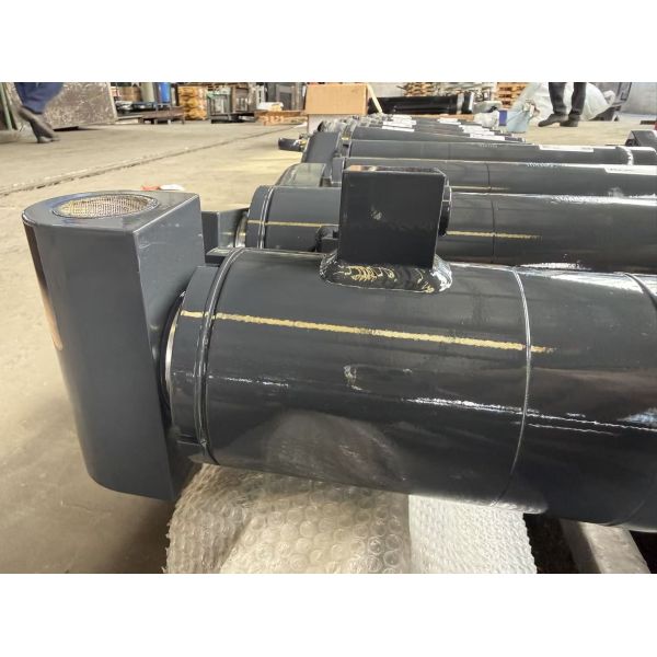 High Pressure Double Acting Hydraulic Cylinder Hard Chrome Plated Surface Extended Slotted Head